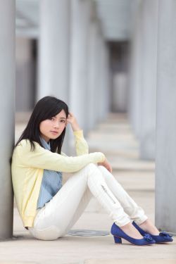 两根紫黑肿胀隔着一层薄膜